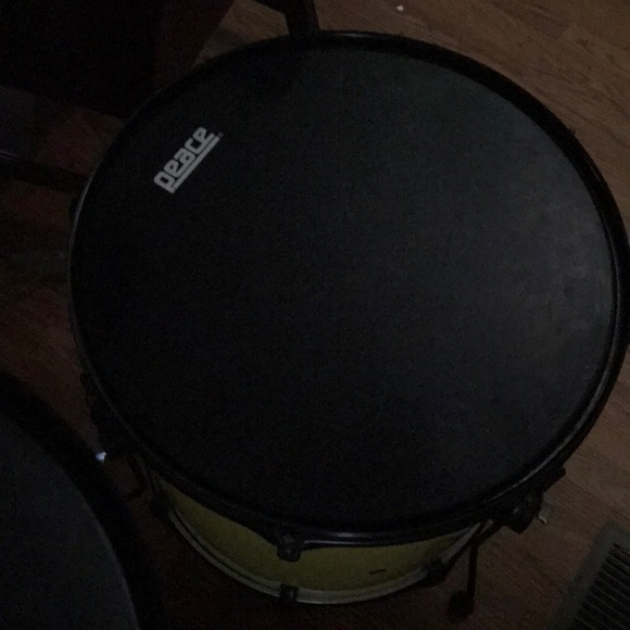 Drum Set - Picture 6 of 6